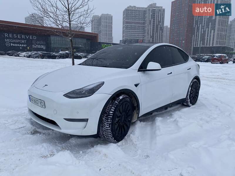Внедорожник / Кроссовер Tesla Model Y 2022 в Киеве