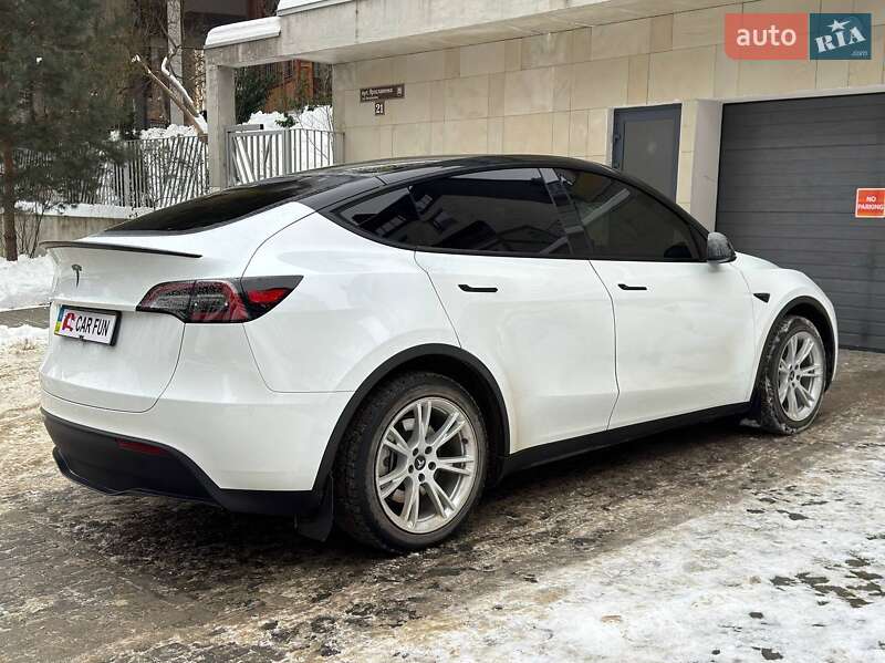 Позашляховик / Кросовер Tesla Model Y 2023 в Львові