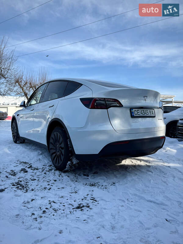Позашляховик / Кросовер Tesla Model Y 2023 в Заставній фото 5 Позашляховик / Кросовер Tesla Model Y 2023 в Заставній