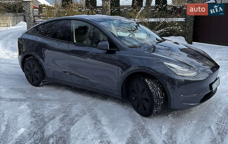 Позашляховик / Кросовер Tesla Model Y 2022 в Львові