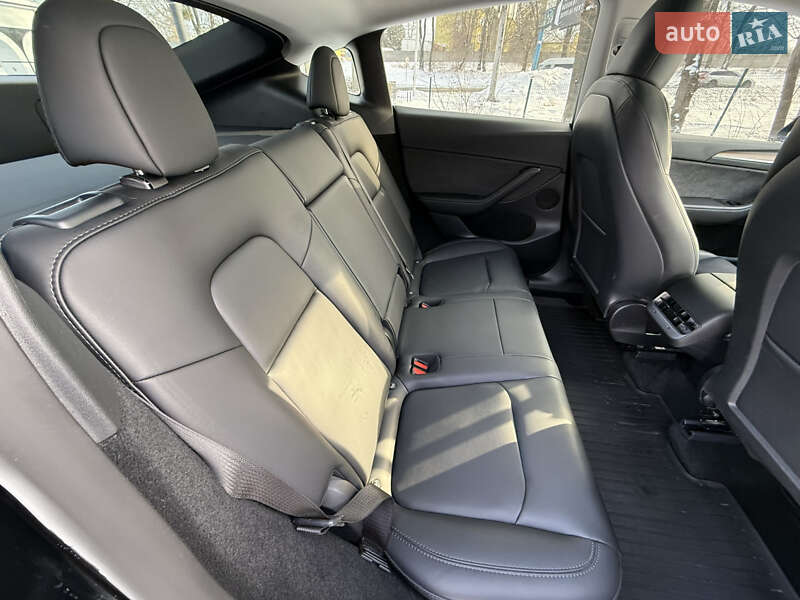 Позашляховик / Кросовер Tesla Model Y 2023 в Львові