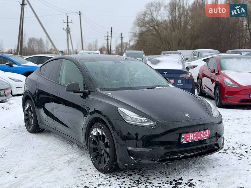 Tesla Model Y