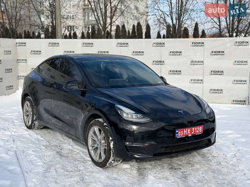 Tesla Model Y