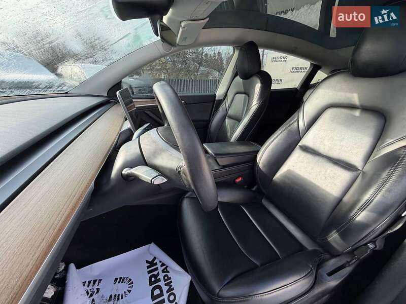 Позашляховик / Кросовер Tesla Model Y 2022 в Луцьку