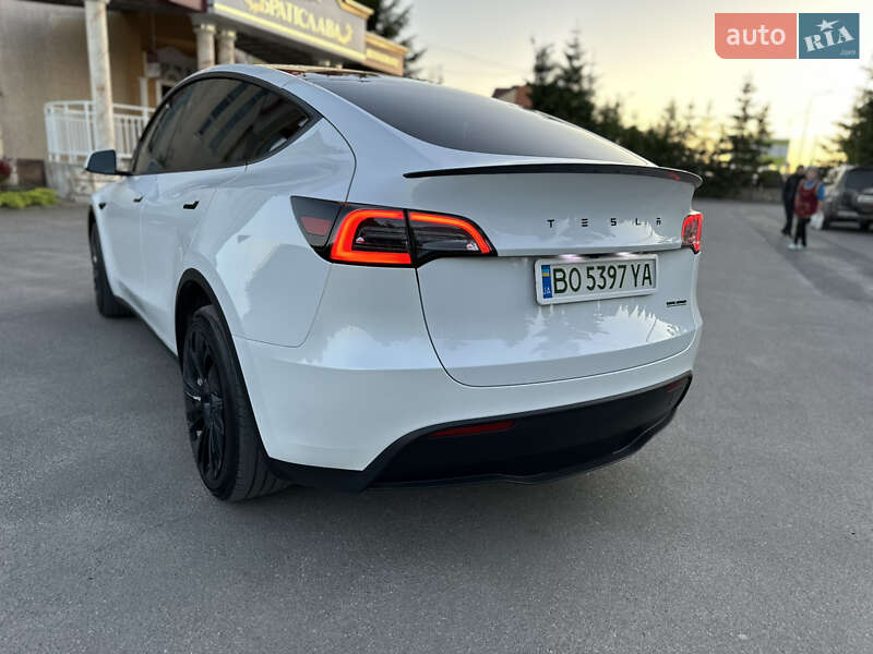 Позашляховик / Кросовер Tesla Model Y 2023 в Тернополі