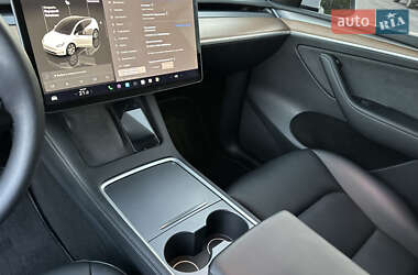 Внедорожник / Кроссовер Tesla Model Y 2023 в Тернополе