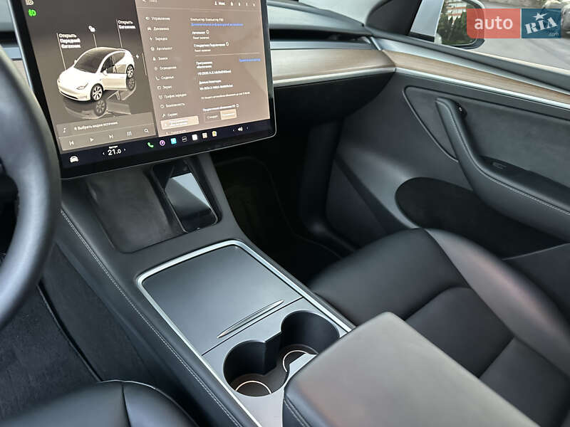 Позашляховик / Кросовер Tesla Model Y 2023 в Тернополі