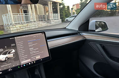 Внедорожник / Кроссовер Tesla Model Y 2023 в Тернополе