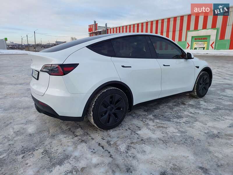 Позашляховик / Кросовер Tesla Model Y 2025 в Харкові