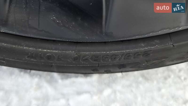 Внедорожник / Кроссовер Tesla Model Y 2022 в Киеве