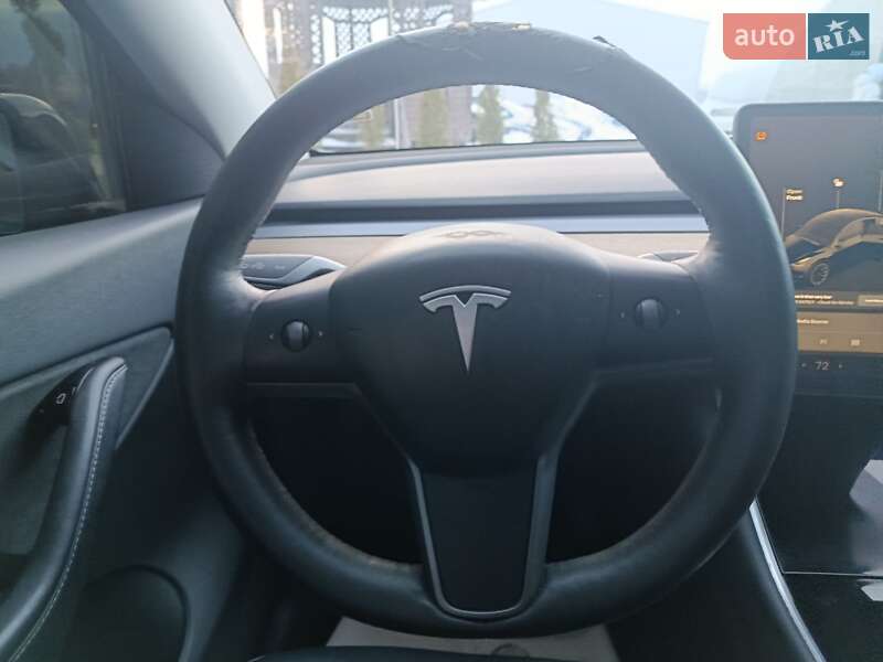 Позашляховик / Кросовер Tesla Model Y 2021 в Луцьку