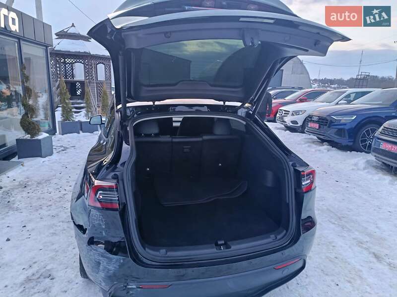 Позашляховик / Кросовер Tesla Model Y 2021 в Луцьку