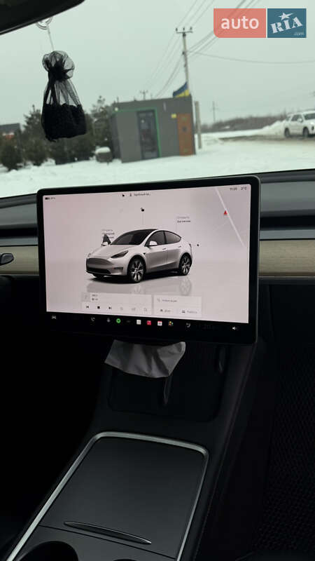Внедорожник / Кроссовер Tesla Model Y 2022 в Гатном фото 18 Внедорожник / Кроссовер Tesla Model Y 2022 в Гатном