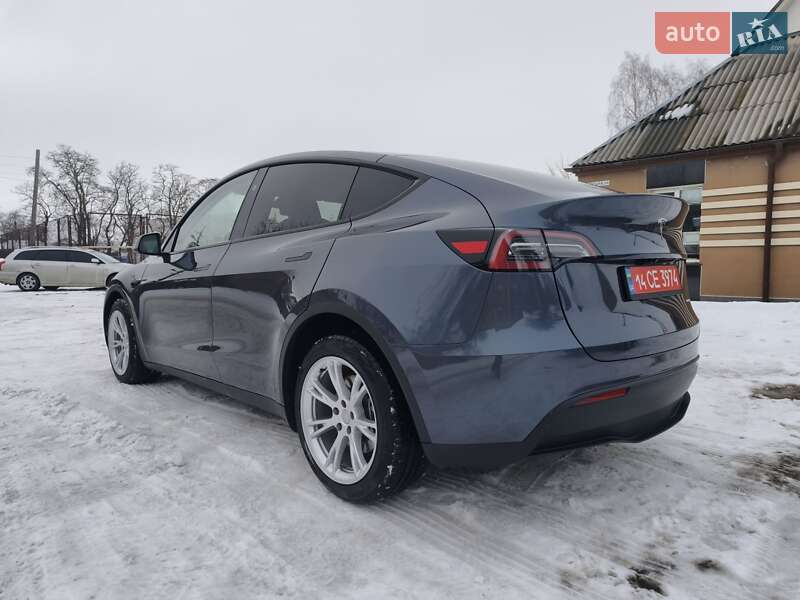 Позашляховик / Кросовер Tesla Model Y 2023 в Білій Церкві фото 9 Позашляховик / Кросовер Tesla Model Y 2023 в Білій Церкві