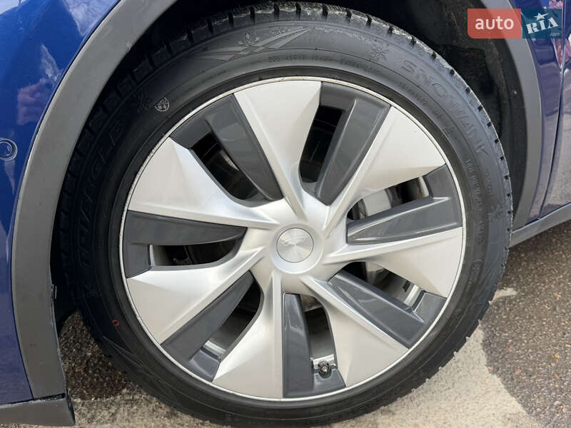 Внедорожник / Кроссовер Tesla Model Y 2021 в Дрогобыче