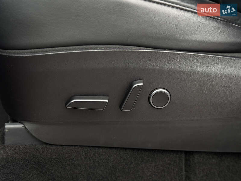 Внедорожник / Кроссовер Tesla Model Y 2021 в Дрогобыче