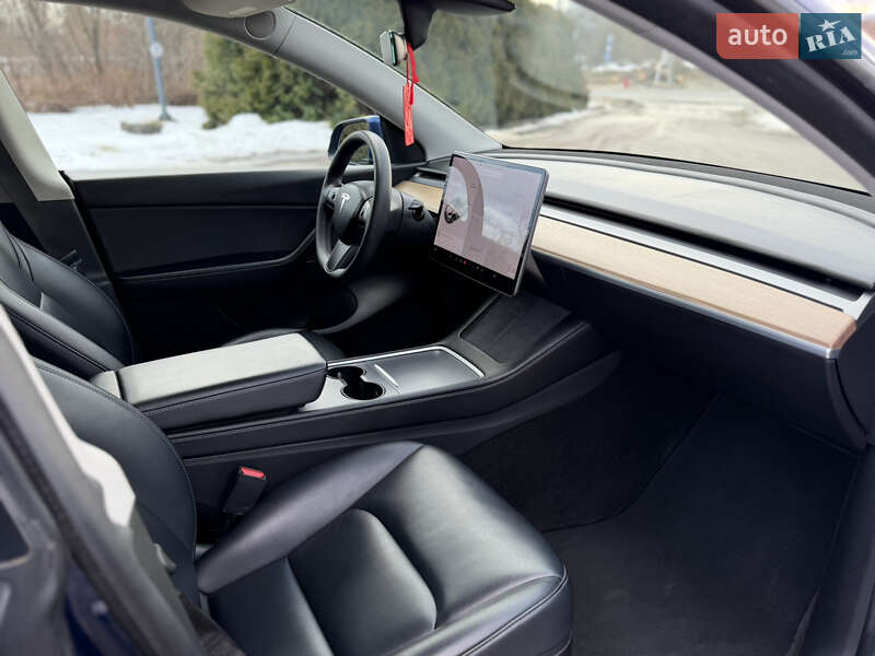 Внедорожник / Кроссовер Tesla Model Y 2021 в Дрогобыче