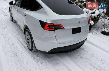 Внедорожник / Кроссовер Tesla Model Y 2023 в Киеве