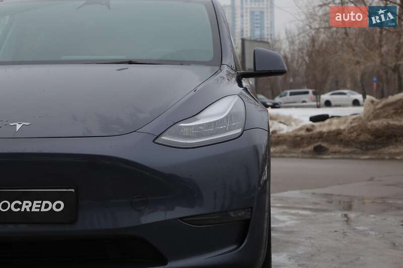 Внедорожник / Кроссовер Tesla Model Y 2023 в Киеве