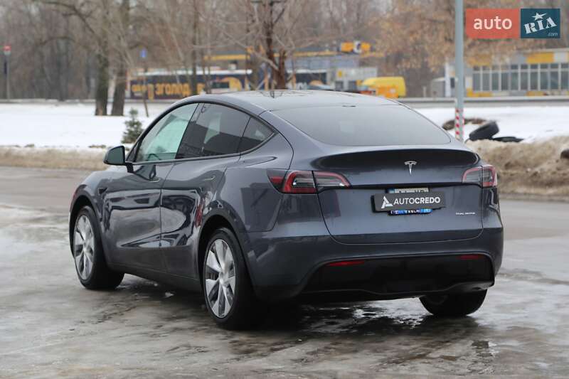 Внедорожник / Кроссовер Tesla Model Y 2023 в Киеве