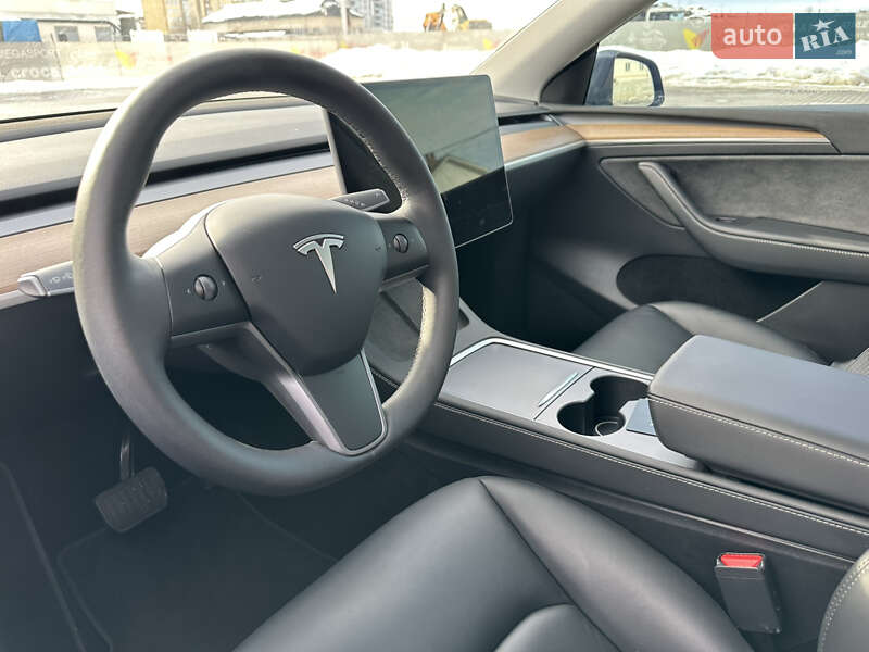 Позашляховик / Кросовер Tesla Model Y 2023 в Івано-Франківську фото 24 Позашляховик / Кросовер Tesla Model Y 2023 в Івано-Франківську