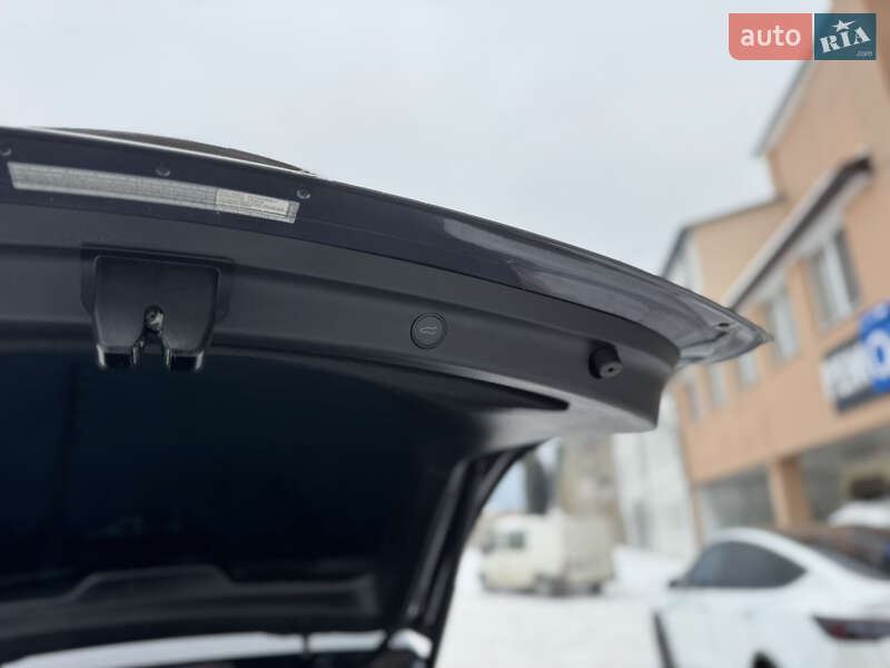 Позашляховик / Кросовер Tesla Model Y 2020 в Луцьку фото 39 Позашляховик / Кросовер Tesla Model Y 2020 в Луцьку