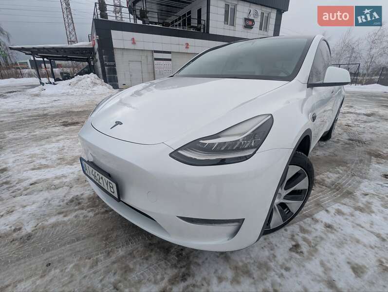 Позашляховик / Кросовер Tesla Model Y 2022 в Києві фото 6 Позашляховик / Кросовер Tesla Model Y 2022 в Києві