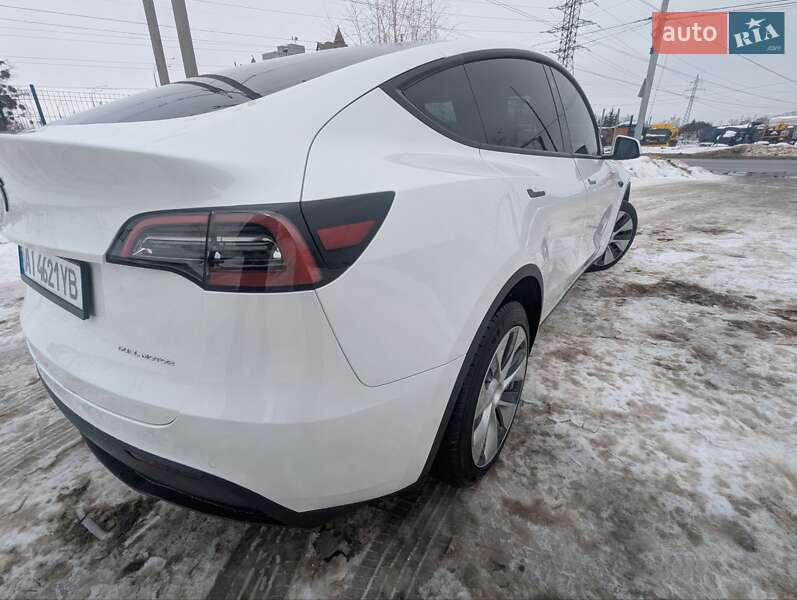 Позашляховик / Кросовер Tesla Model Y 2022 в Києві фото 11 Позашляховик / Кросовер Tesla Model Y 2022 в Києві