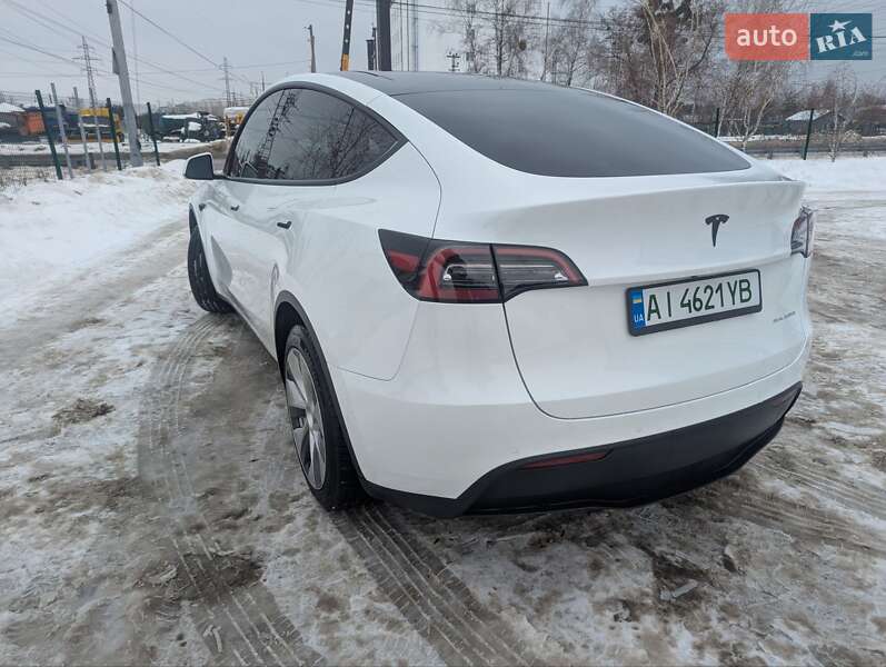 Позашляховик / Кросовер Tesla Model Y 2022 в Києві фото 17 Позашляховик / Кросовер Tesla Model Y 2022 в Києві
