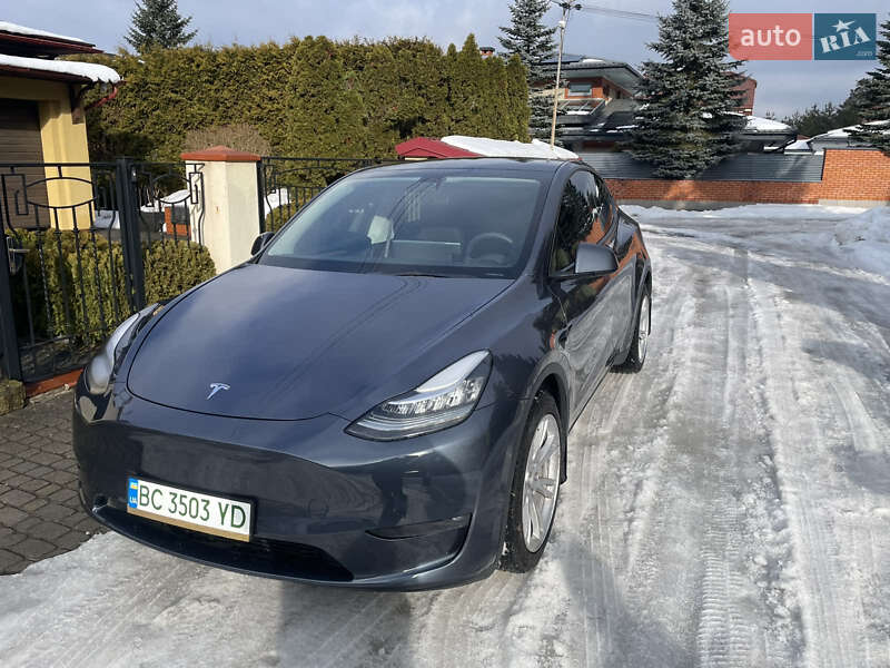 Tesla Model Y 2023 Tesla Model Y 2023
