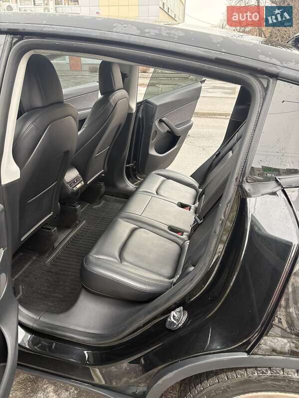 Позашляховик / Кросовер Tesla Model Y 2021 в Полтаві