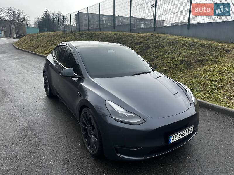 Tesla Model Y 2021