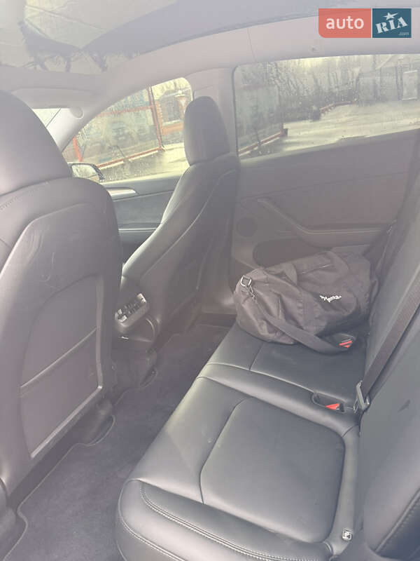 Позашляховик / Кросовер Tesla Model Y 2024 в Дніпрі фото 9 Позашляховик / Кросовер Tesla Model Y 2024 в Дніпрі