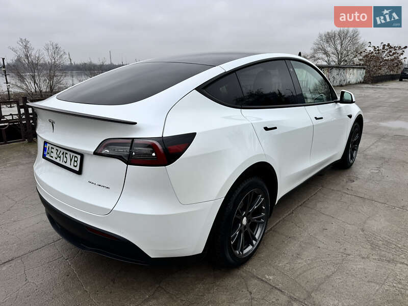 Внедорожник / Кроссовер Tesla Model Y 2020 в Днепре