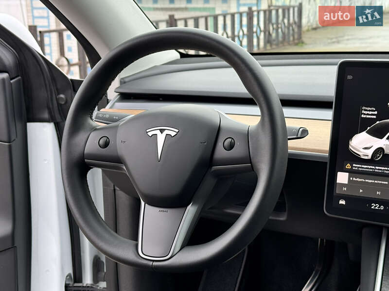 Внедорожник / Кроссовер Tesla Model Y 2020 в Днепре