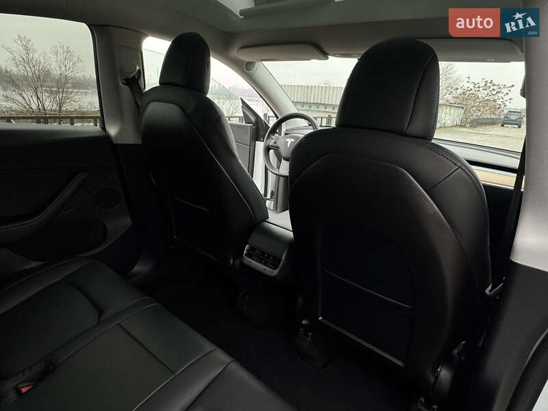 Внедорожник / Кроссовер Tesla Model Y 2020 в Днепре