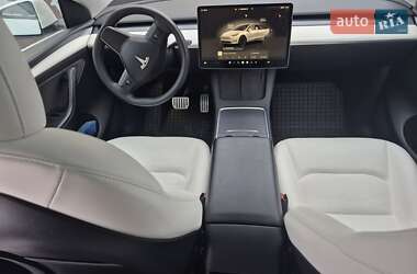 Внедорожник / Кроссовер Tesla Model Y 2023 в Львове