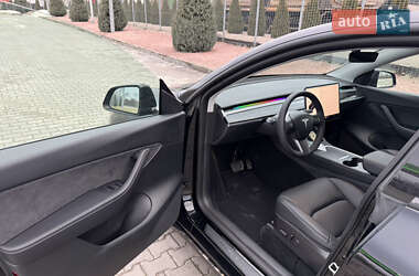 Внедорожник / Кроссовер Tesla Model Y 2022 в Днепре