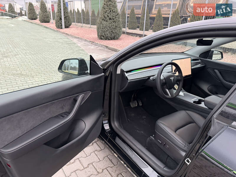 Внедорожник / Кроссовер Tesla Model Y 2022 в Днепре