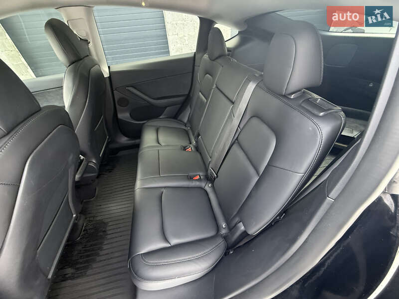 Позашляховик / Кросовер Tesla Model Y 2021 в Львові фото 13 Позашляховик / Кросовер Tesla Model Y 2021 в Львові