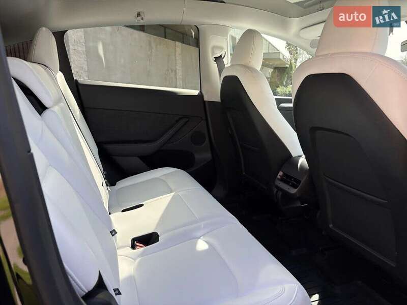 Внедорожник / Кроссовер Tesla Model Y 2025 в Львове фото 12 Внедорожник / Кроссовер Tesla Model Y 2025 в Львове