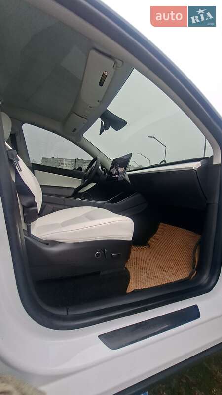 Внедорожник / Кроссовер Tesla Model Y 2021 в Запорожье фото 14 Внедорожник / Кроссовер Tesla Model Y 2021 в Запорожье