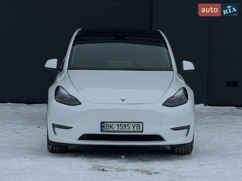 Tesla Model Y 2022 Tesla Model Y 2022