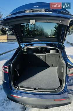Позашляховик / Кросовер Tesla Model Y 2021 в Полтаві