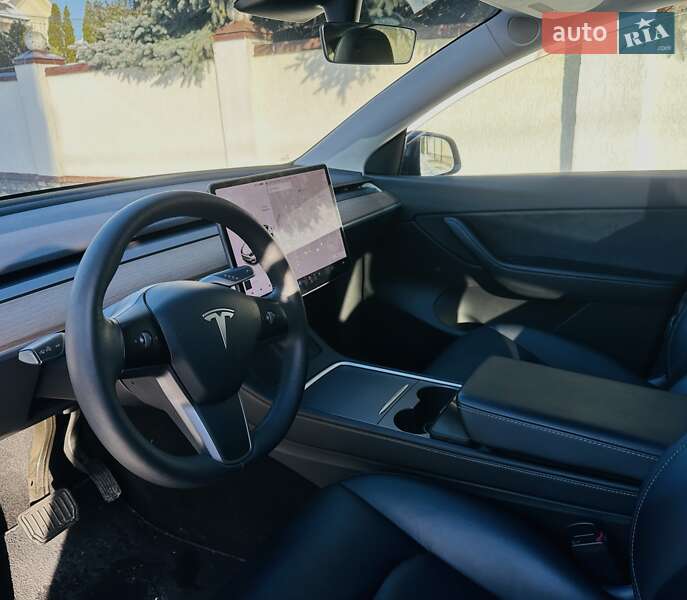 Позашляховик / Кросовер Tesla Model Y 2021 в Полтаві