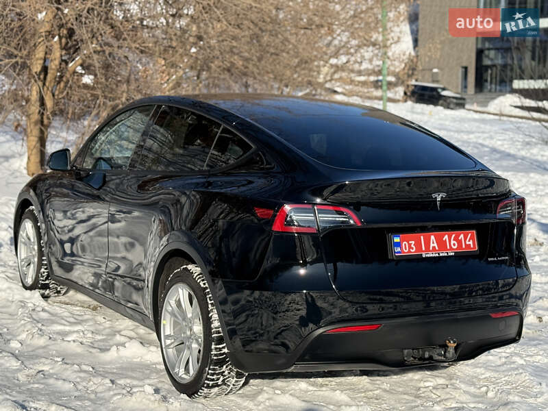 Позашляховик / Кросовер Tesla Model Y 2023 в Києві фото 22 Позашляховик / Кросовер Tesla Model Y 2023 в Києві