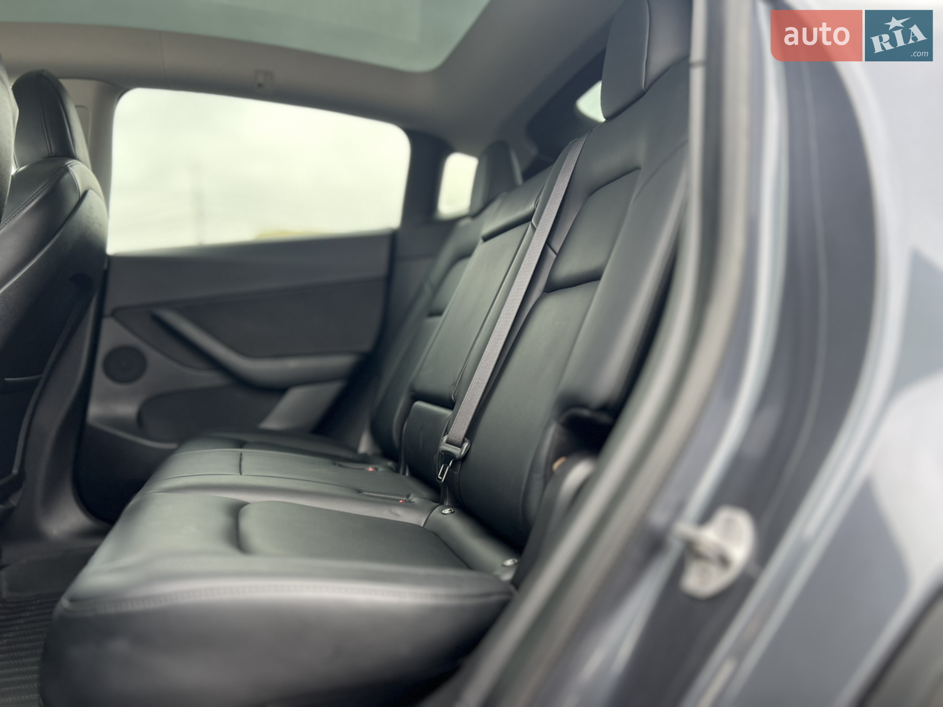 2021 Tesla Model Y - мініатюра 9