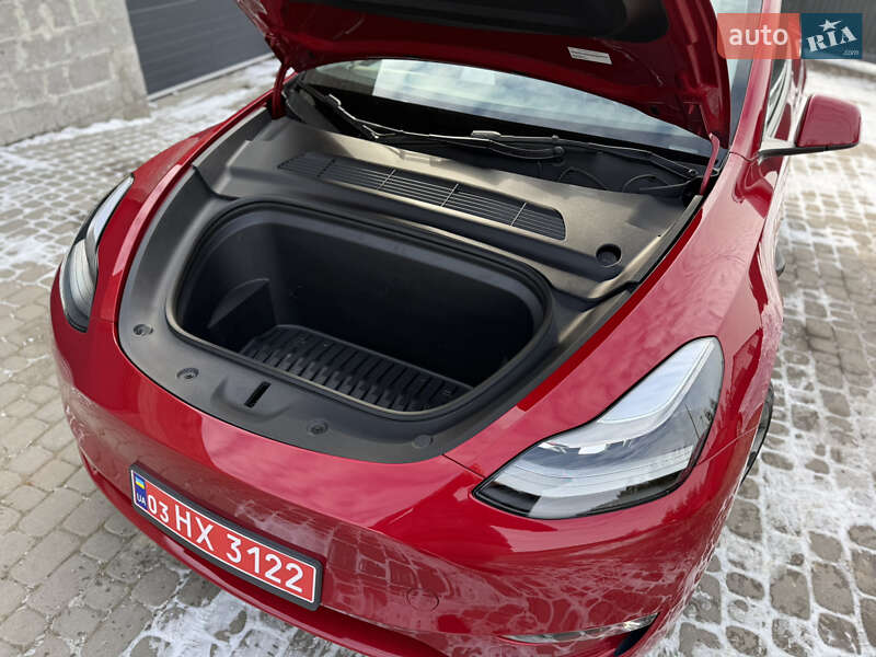 Позашляховик / Кросовер Tesla Model Y 2023 в Львові фото 21 Позашляховик / Кросовер Tesla Model Y 2023 в Львові