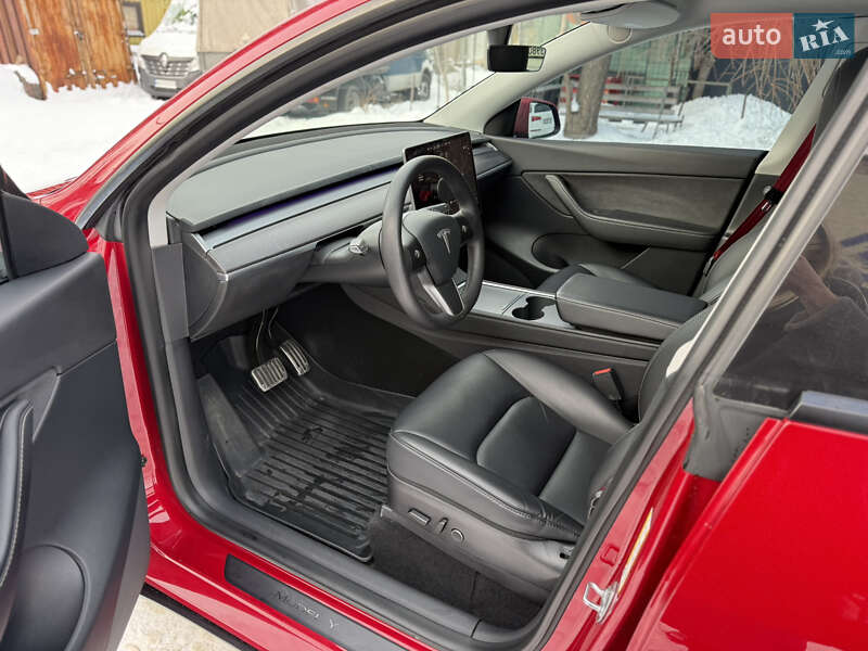 Позашляховик / Кросовер Tesla Model Y 2021 в Києві фото 27 Позашляховик / Кросовер Tesla Model Y 2021 в Києві