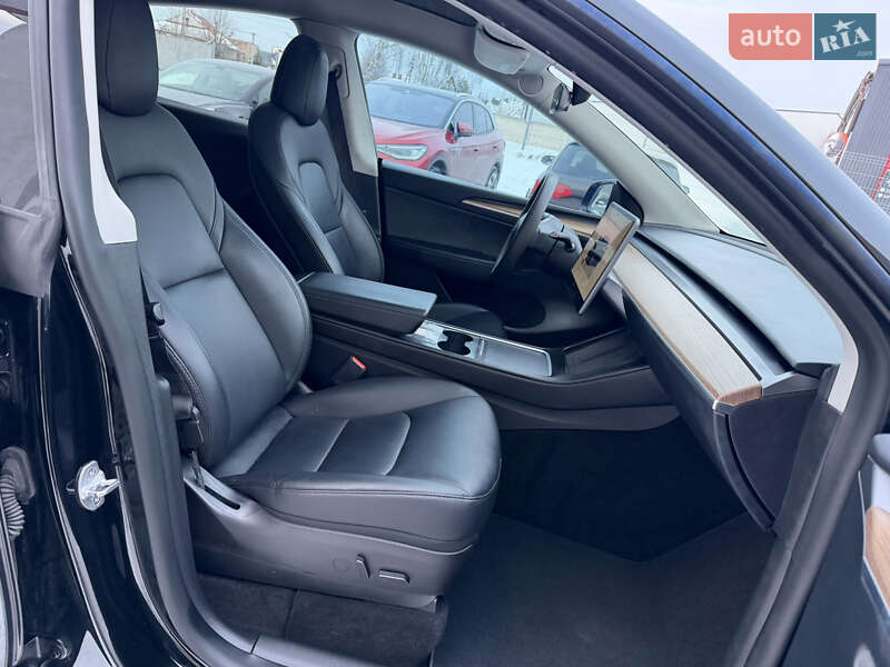 Внедорожник / Кроссовер Tesla Model Y 2022 в Луцке